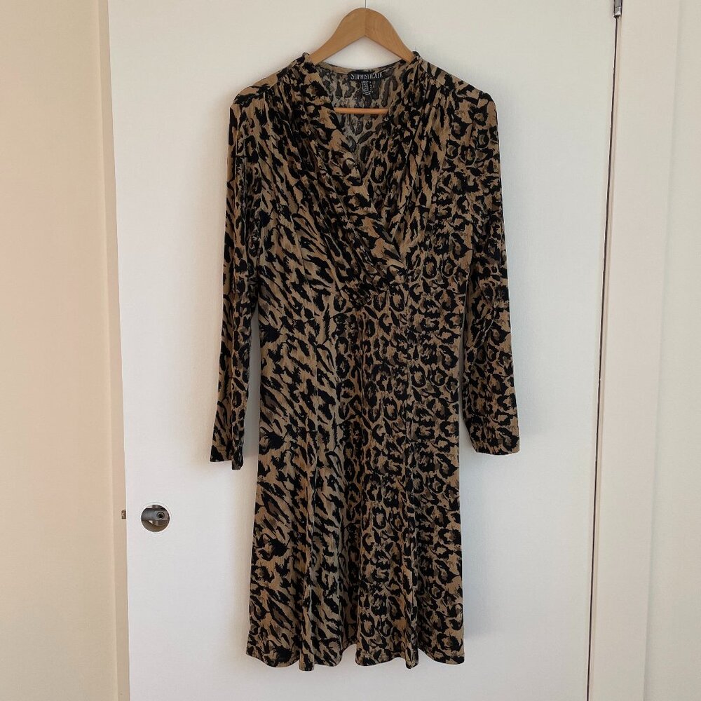 Sophisticate - Leopard Print Slinky Knit Dress